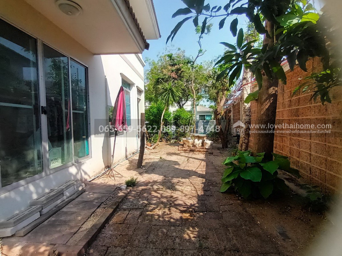 ขายบ้านเดี่ยวถนนนครอินทร์ ม.มัณฑนา ปิ่นเกล้า-พระราม 5 บางกรวย นนทบุรี หลังริม พื้นที่ 64 ตรว. ขายเพียงแค่ 5.29 ล้านเท่านั้น รับประกันเลยว่าขายถูกกว่าทุกหลังในโครงการนี้แล้ว บ้านถูกขนาดนี้ไม่มีหลุดมาบ่อยๆนะครับ