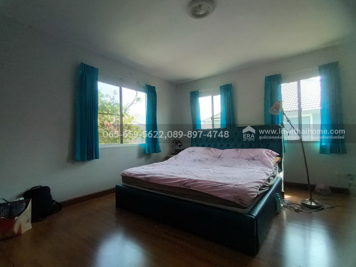 ขายบ้านเดี่ยวถนนนครอินทร์ ม.มัณฑนา ปิ่นเกล้า-พระราม 5 บางกรวย นนทบุรี หลังริม พื้นที่ 64 ตรว. ขายเพียงแค่ 5.29 ล้านเท่านั้น รับประกันเลยว่าขายถูกกว่าทุกหลังในโครงการนี้แล้ว บ้านถูกขนาดนี้ไม่มีหลุดมาบ่อยๆนะครับ