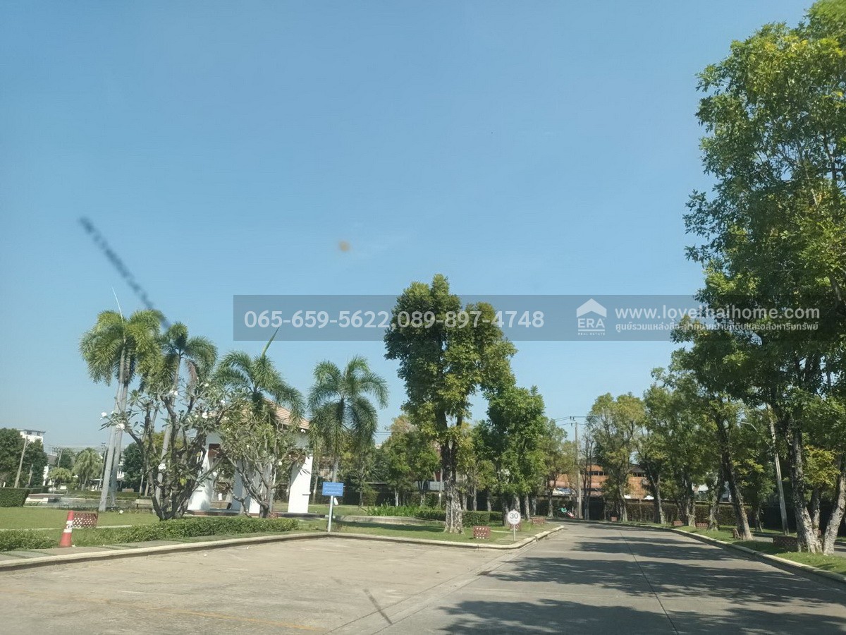 ขายบ้านเดี่ยวถนนนครอินทร์ ม.มัณฑนา ปิ่นเกล้า-พระราม 5 บางกรวย นนทบุรี หลังริม พื้นที่ 64 ตรว. ขายเพียงแค่ 5.29 ล้านเท่านั้น รับประกันเลยว่าขายถูกกว่าทุกหลังในโครงการนี้แล้ว บ้านถูกขนาดนี้ไม่มีหลุดมาบ่อยๆนะครับ