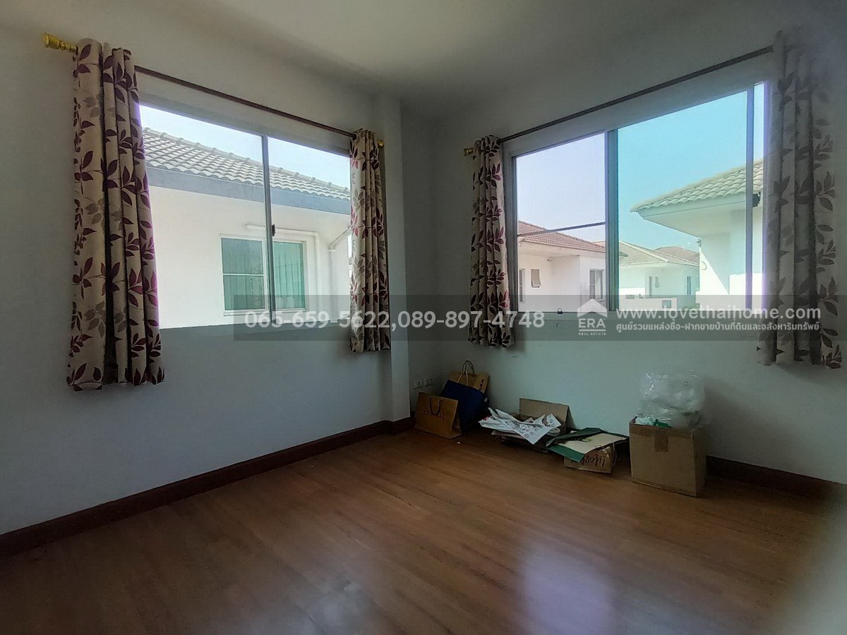 ขายบ้านเดี่ยวถนนนครอินทร์ ม.มัณฑนา ปิ่นเกล้า-พระราม 5 บางกรวย นนทบุรี หลังริม พื้นที่ 64 ตรว. ขายเพียงแค่ 5.29 ล้านเท่านั้น รับประกันเลยว่าขายถูกกว่าทุกหลังในโครงการนี้แล้ว บ้านถูกขนาดนี้ไม่มีหลุดมาบ่อยๆนะครับ