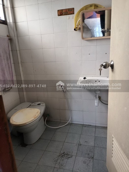 ขายทาวน์เฮ้าส์3ชั้น ย่านรามฯ2 ซอยทุ่งเศรษฐีแยก28-1หลังมุม พื้นที่ 26 ตรว.ขายเพียงแค่2.35ล้านเท่านั้น ถูกกว่านี้ไม่มีอีกแล้ว ใครจองก่อนได้ก่อนนะครับ