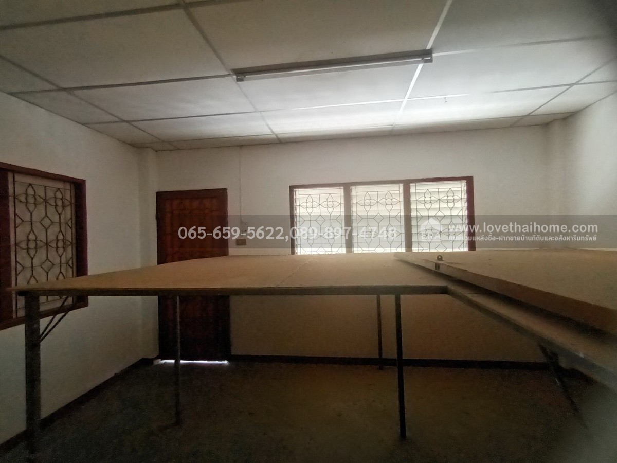 ขายทาวน์เฮ้าส์3ชั้น ย่านรามฯ2 ซอยทุ่งเศรษฐีแยก28-1หลังมุม พื้นที่ 26 ตรว.ขายเพียงแค่2.35ล้านเท่านั้น ถูกกว่านี้ไม่มีอีกแล้ว ใครจองก่อนได้ก่อนนะครับ