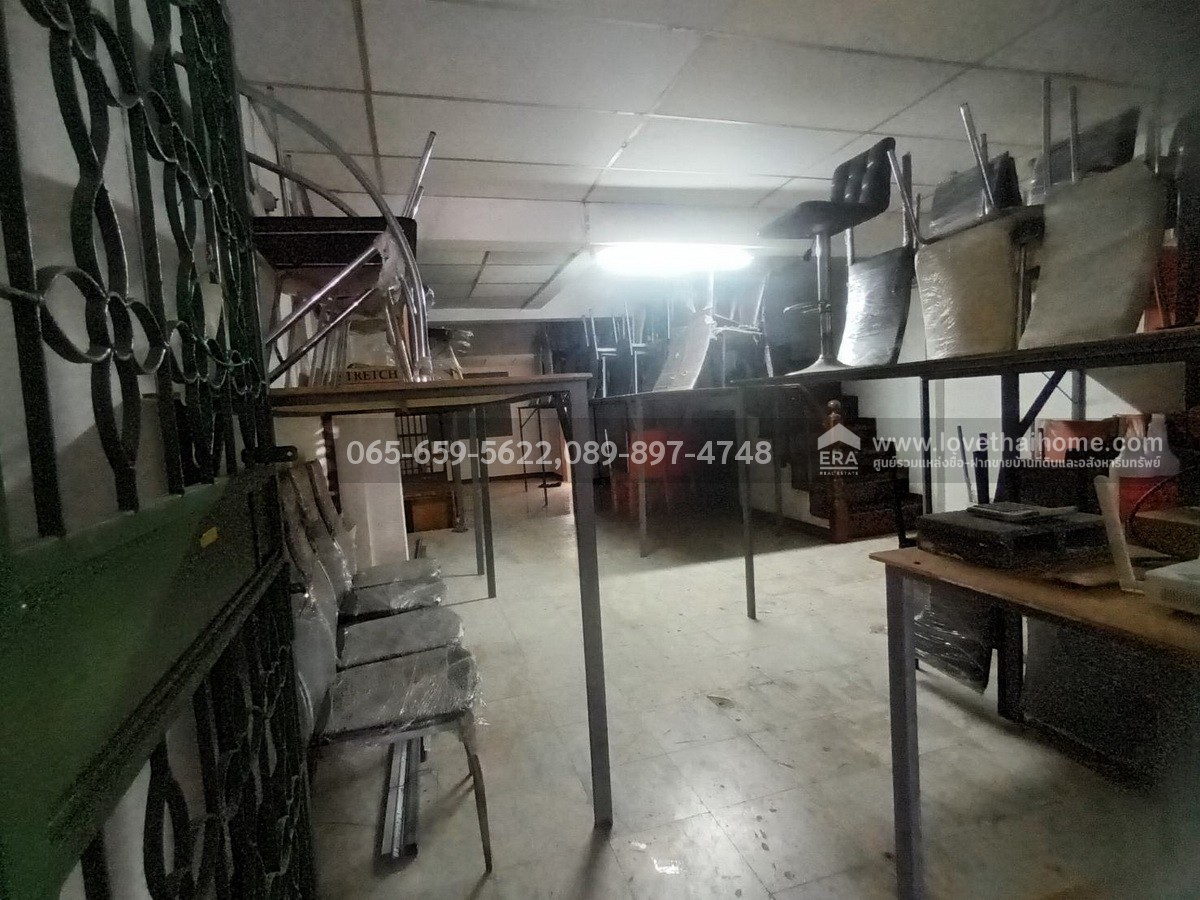 ขายทาวน์เฮ้าส์3ชั้น ย่านรามฯ2 ซอยทุ่งเศรษฐีแยก28-1หลังมุม พื้นที่ 26 ตรว.ขายเพียงแค่2.35ล้านเท่านั้น ถูกกว่านี้ไม่มีอีกแล้ว ใครจองก่อนได้ก่อนนะครับ