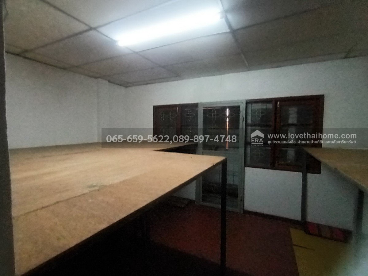 ขายทาวน์เฮ้าส์3ชั้น ย่านรามฯ2 ซอยทุ่งเศรษฐีแยก28-1หลังมุม พื้นที่ 26 ตรว.ขายเพียงแค่2.35ล้านเท่านั้น ถูกกว่านี้ไม่มีอีกแล้ว ใครจองก่อนได้ก่อนนะครับ