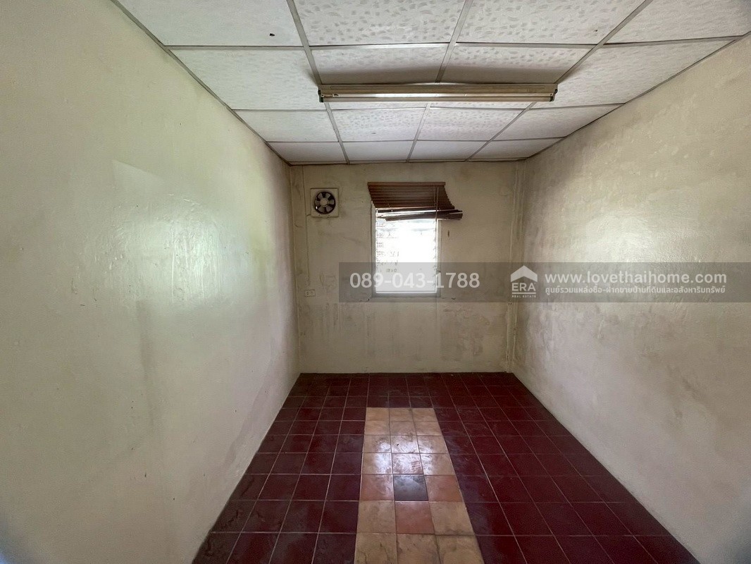 ขายตึกแถว 3 ชั้น ซอยสาธุประดิษฐ์16 ทำเลใจกลางเมือง พระราม3 พื้นที่ 10 ตรว. ขายเพียง 3 ล้านเท่านั้น ถูกสุดในย่านนี้แล้วจร้า จะรออะไรอีกคะ รีบเลย!!