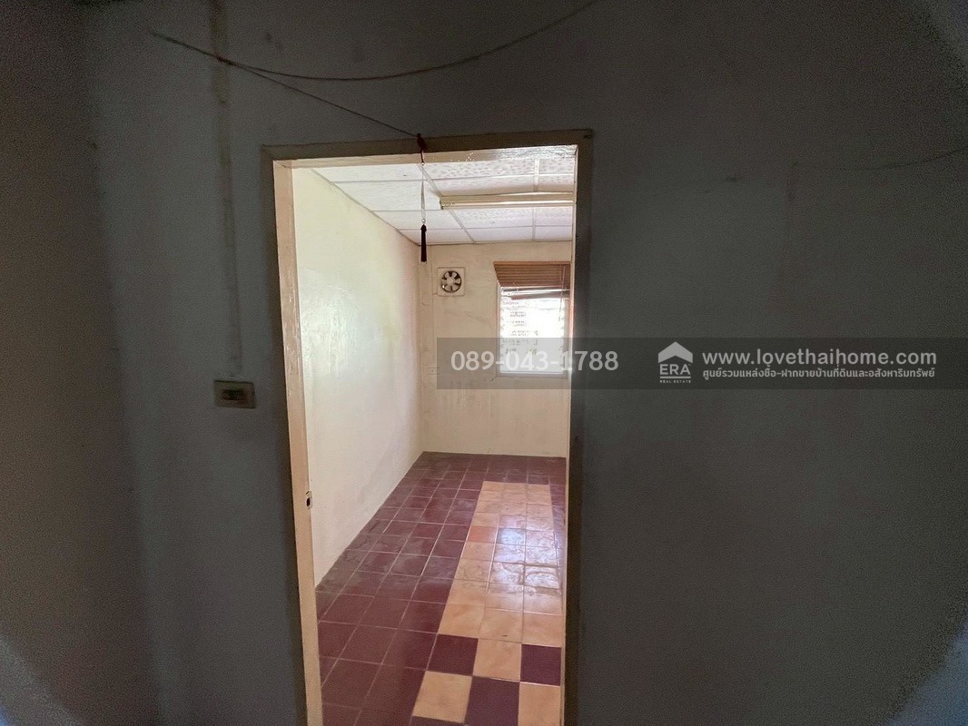 ขายตึกแถว 3 ชั้น ซอยสาธุประดิษฐ์16 ทำเลใจกลางเมือง พระราม3 พื้นที่ 10 ตรว. ขายเพียง 3 ล้านเท่านั้น ถูกสุดในย่านนี้แล้วจร้า จะรออะไรอีกคะ รีบเลย!!