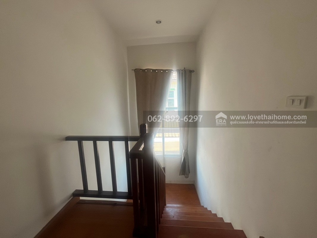 ขายบ้านเดี่ยวย่านหนองจอก หมู่บ้านดิ เอ็กซ์เทนโซ (The Extenso) ถนนสังฆสันติสุข พื้นที่102.7ตารางวา หลังมุม สภาพดี ขายเพียงแค่3.6ล้านบาทเท่านั้น 