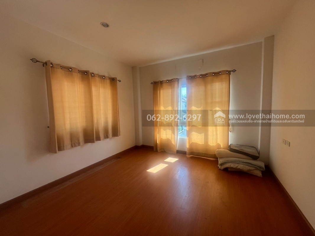 ขายบ้านเดี่ยวย่านหนองจอก หมู่บ้านดิ เอ็กซ์เทนโซ (The Extenso) ถนนสังฆสันติสุข พื้นที่102.7ตารางวา หลังมุม สภาพดี ขายเพียงแค่3.6ล้านบาทเท่านั้น 