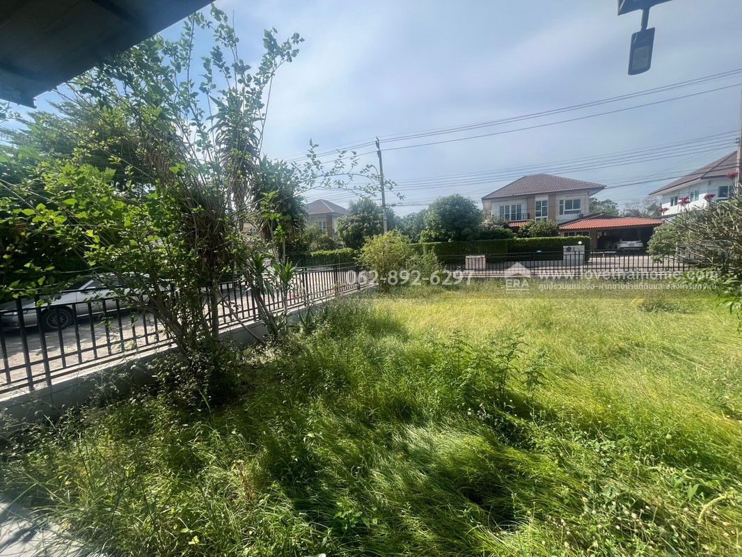 ขายบ้านเดี่ยวย่านหนองจอก หมู่บ้านดิ เอ็กซ์เทนโซ (The Extenso) ถนนสังฆสันติสุข พื้นที่102.7ตารางวา หลังมุม สภาพดี ขายเพียงแค่3.6ล้านบาทเท่านั้น 