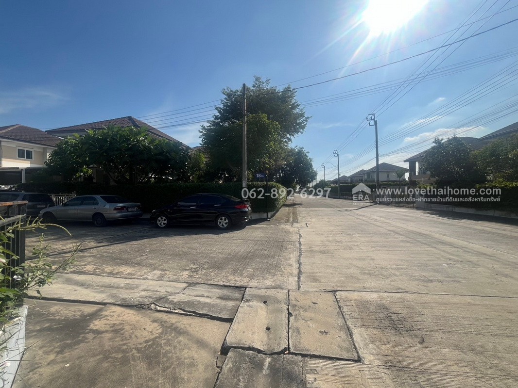 ขายบ้านเดี่ยวย่านหนองจอก หมู่บ้านดิ เอ็กซ์เทนโซ (The Extenso) ถนนสังฆสันติสุข พื้นที่102.7ตารางวา หลังมุม สภาพดี ขายเพียงแค่3.6ล้านบาทเท่านั้น 