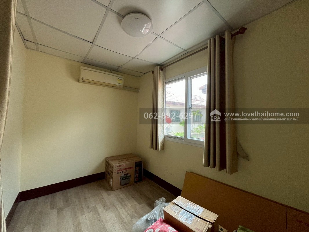 ขายบ้านเดี่ยว 2 ชั้น หมู่บ้านเคหะธานี4 ซอยมิสทีน ถนนราษฎร์พัฒนา สะพานสูง-รามคำแหง พื้นที่ 60 ตารางวา ขายเพียงแค่ 3.5 ล้านบาทเท่านั้น ราคาแบบนี้หาไม่ได้อีกแล้ว รีบจองด่วน!!