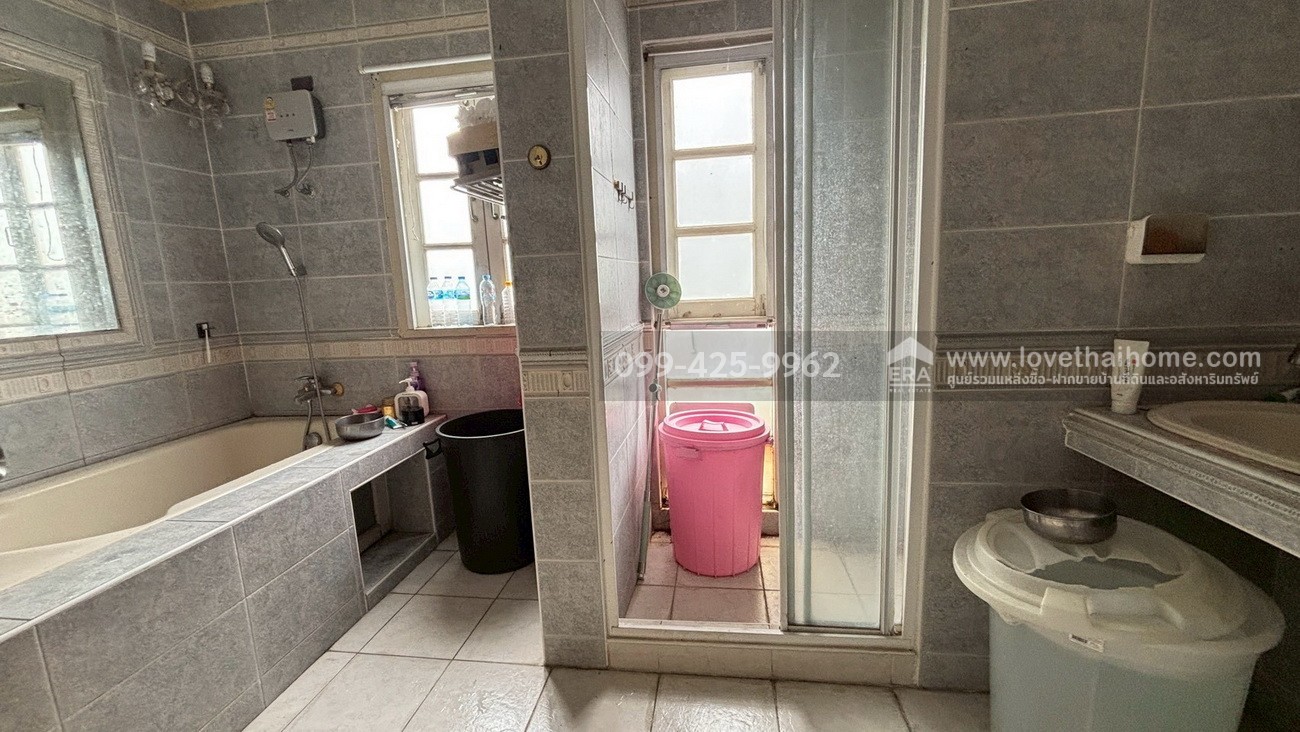 ขายบ้านเดี่ยว บางบอน5 หมู่บ้านกานดาคลาสสิควิลล์-เพชรเกษม 81 พื้นที่ 85.6 ตรว. บ้านหลังใหญ่ ถูกมาก ขายต่ำกว่าราคาตาด คุ้มค่ามาก เหมาะซื้ออยู่เองหรือซื้อเพื่อลงทุน