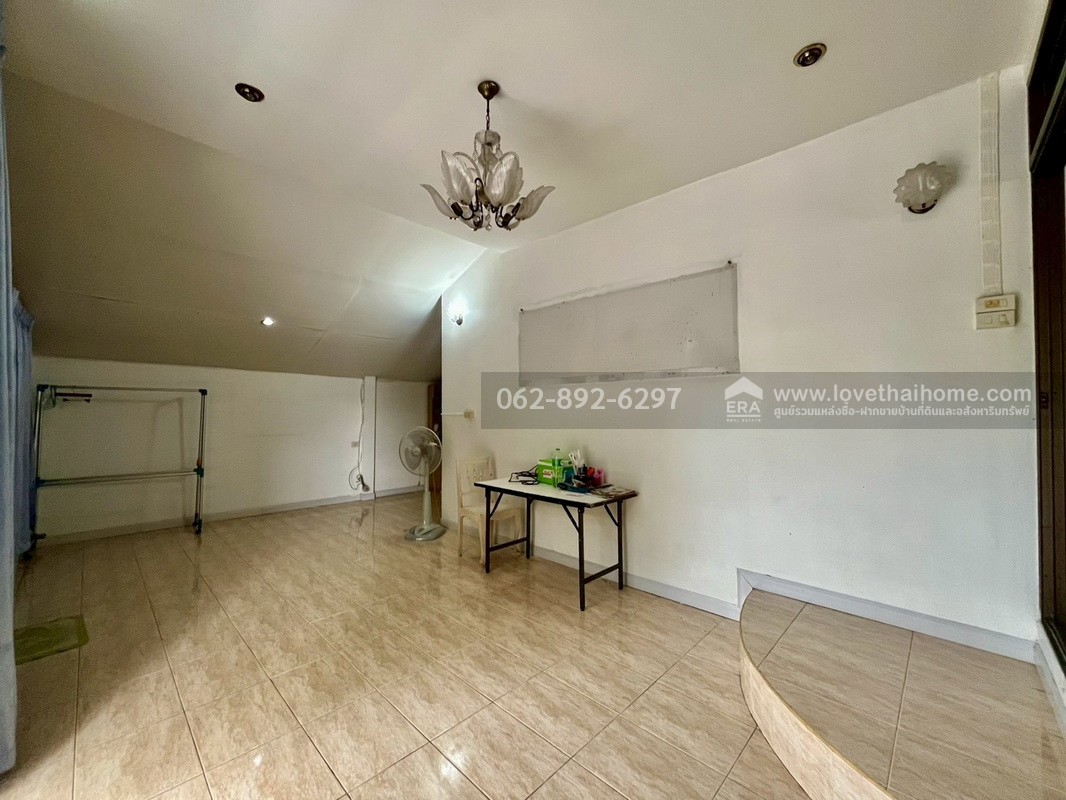 ขายบ้านเดี่ยว ซอยวิภาวดี-รังสิต33 หมู่บ้านเปรมประชา-ดอนเมือง ขนาด 64 ตารางวา หลังมุม ติดถนน 2 ด้าน ขายเพียงแค่ 2.9 ล้านบาทเท่านั้น ทำเลทอง