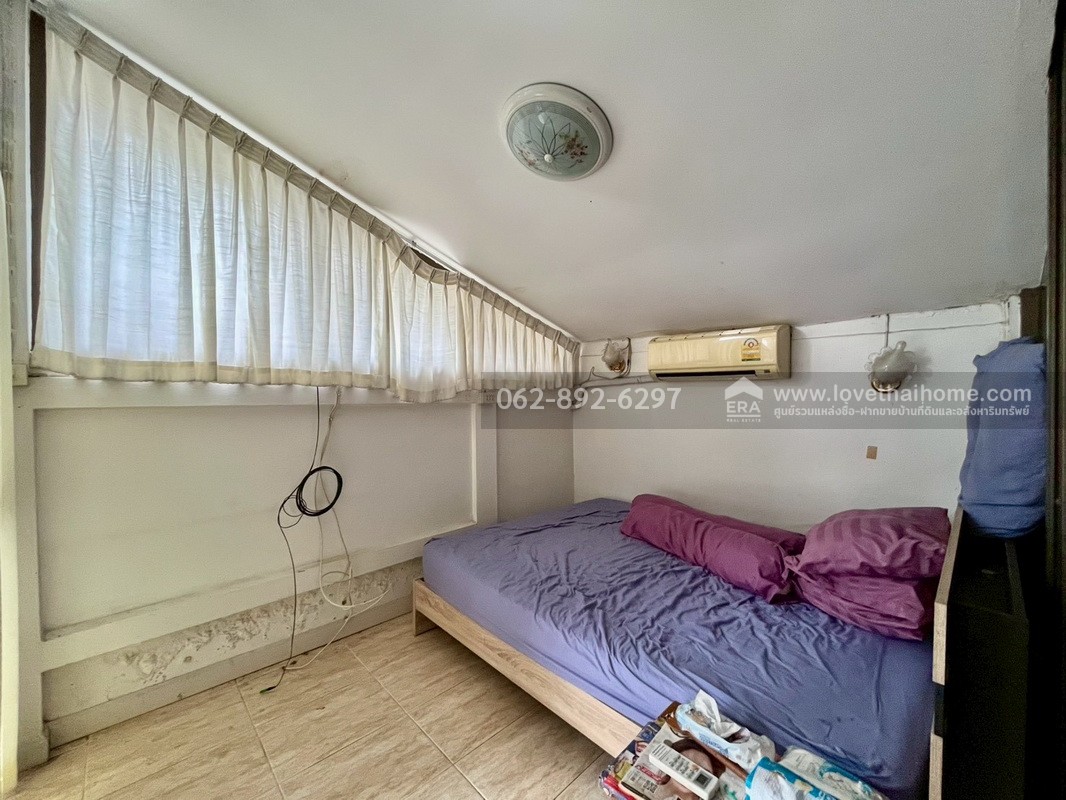 ขายบ้านเดี่ยว ซอยวิภาวดี-รังสิต33 หมู่บ้านเปรมประชา-ดอนเมือง ขนาด 64 ตารางวา หลังมุม ติดถนน 2 ด้าน ขายเพียงแค่ 2.9 ล้านบาทเท่านั้น ทำเลทอง