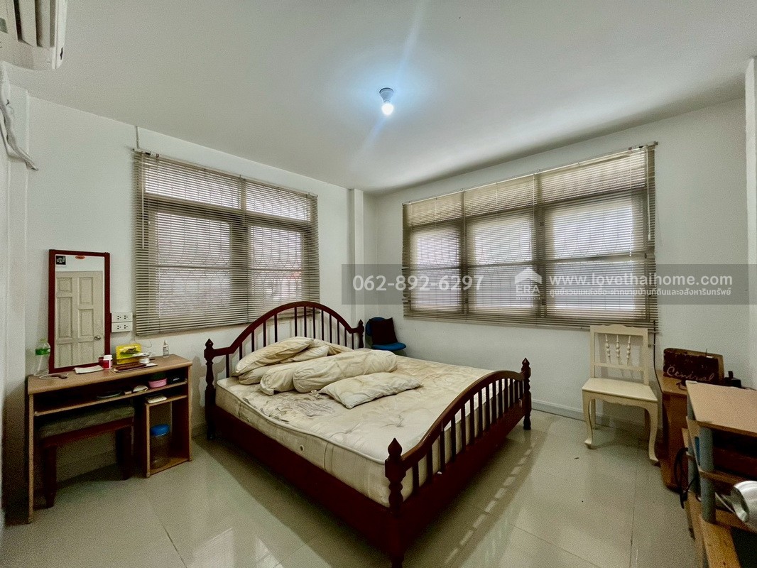 ขายบ้านเดี่ยว ซอยวิภาวดี-รังสิต33 หมู่บ้านเปรมประชา-ดอนเมือง ขนาด 64 ตารางวา หลังมุม ติดถนน 2 ด้าน ขายเพียงแค่ 2.9 ล้านบาทเท่านั้น ทำเลทอง