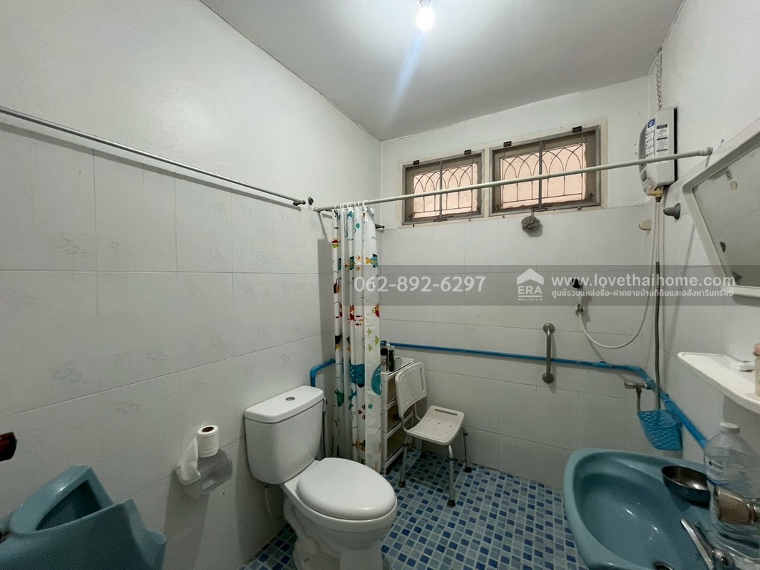 ขายบ้านเดี่ยว ซอยวิภาวดี-รังสิต33 หมู่บ้านเปรมประชา-ดอนเมือง ขนาด 64 ตารางวา หลังมุม ติดถนน 2 ด้าน ขายเพียงแค่ 2.9 ล้านบาทเท่านั้น ทำเลทอง