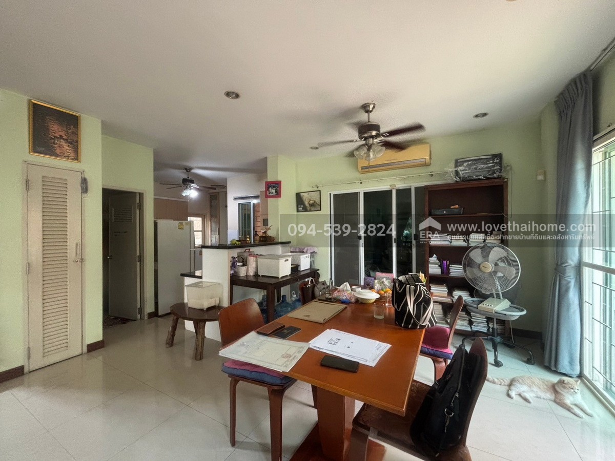 ขายบ้านเดี่ยว รามอินทรา65 แยก2 หมู่บ้านสวนผึ้ง-บางเขน พื้นที่ 61.9 ตร.วา ขายถูก ทำเลดี ใกล้รถไฟฟ้าสายสีชมพู-สถานีวัชรพล และทางด่วนพิเศษฉลองรัช