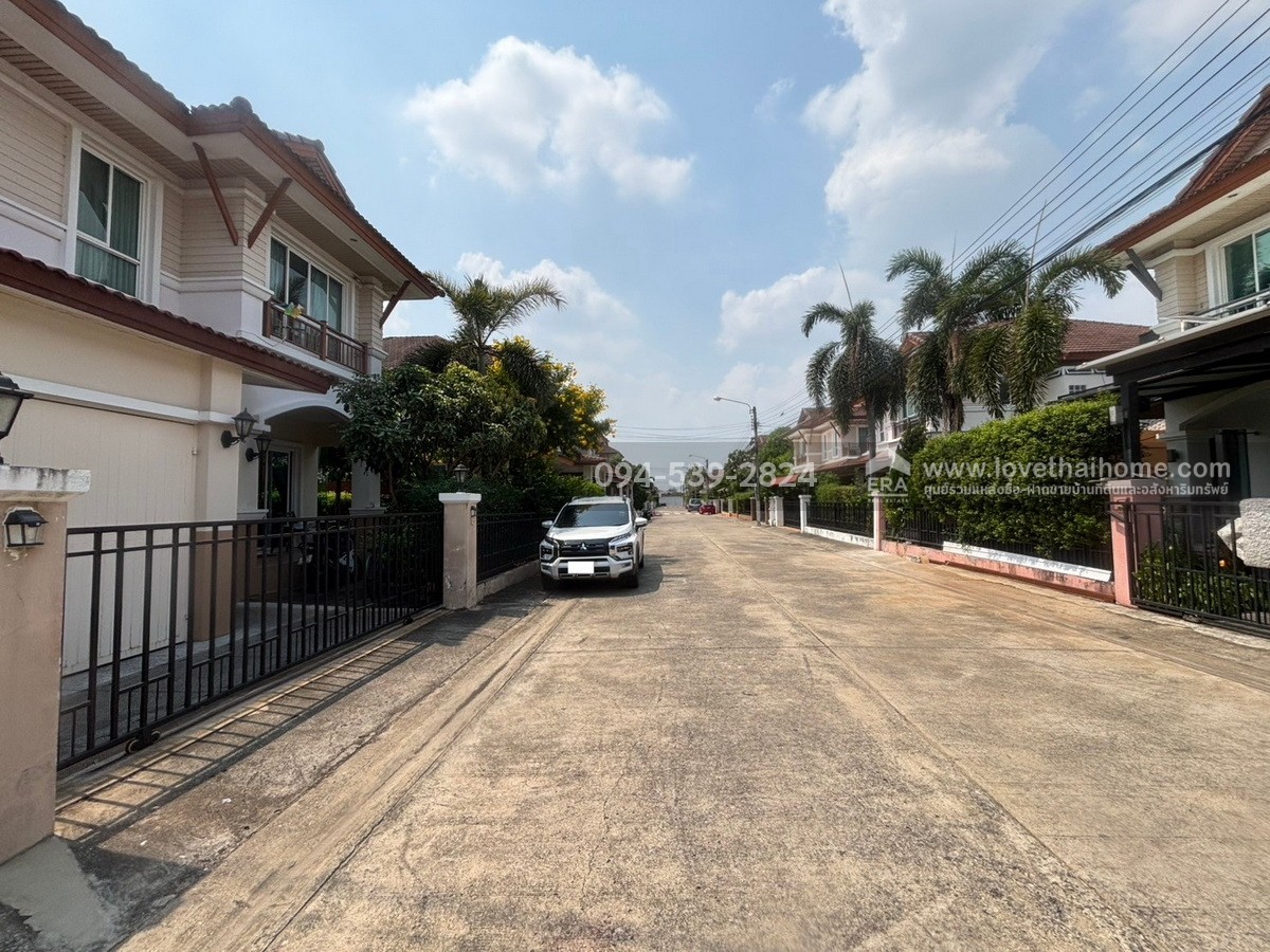 ขายบ้านเดี่ยว รามอินทรา65 แยก2 หมู่บ้านสวนผึ้ง-บางเขน พื้นที่ 61.9 ตร.วา ขายถูก ทำเลดี ใกล้รถไฟฟ้าสายสีชมพู-สถานีวัชรพล และทางด่วนพิเศษฉลองรัช