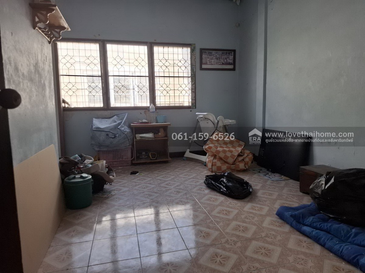 ขายทาวน์เฺฮ้าส์ คู้บอน27 แยก14 (รามอินทรา กม.8) หมู่บ้านเรือนแก้ว พื้นที่ 16 ตร.วา ใกล้รถไฟฟ้าสถานีคู้บอน ขายถูกมากๆ