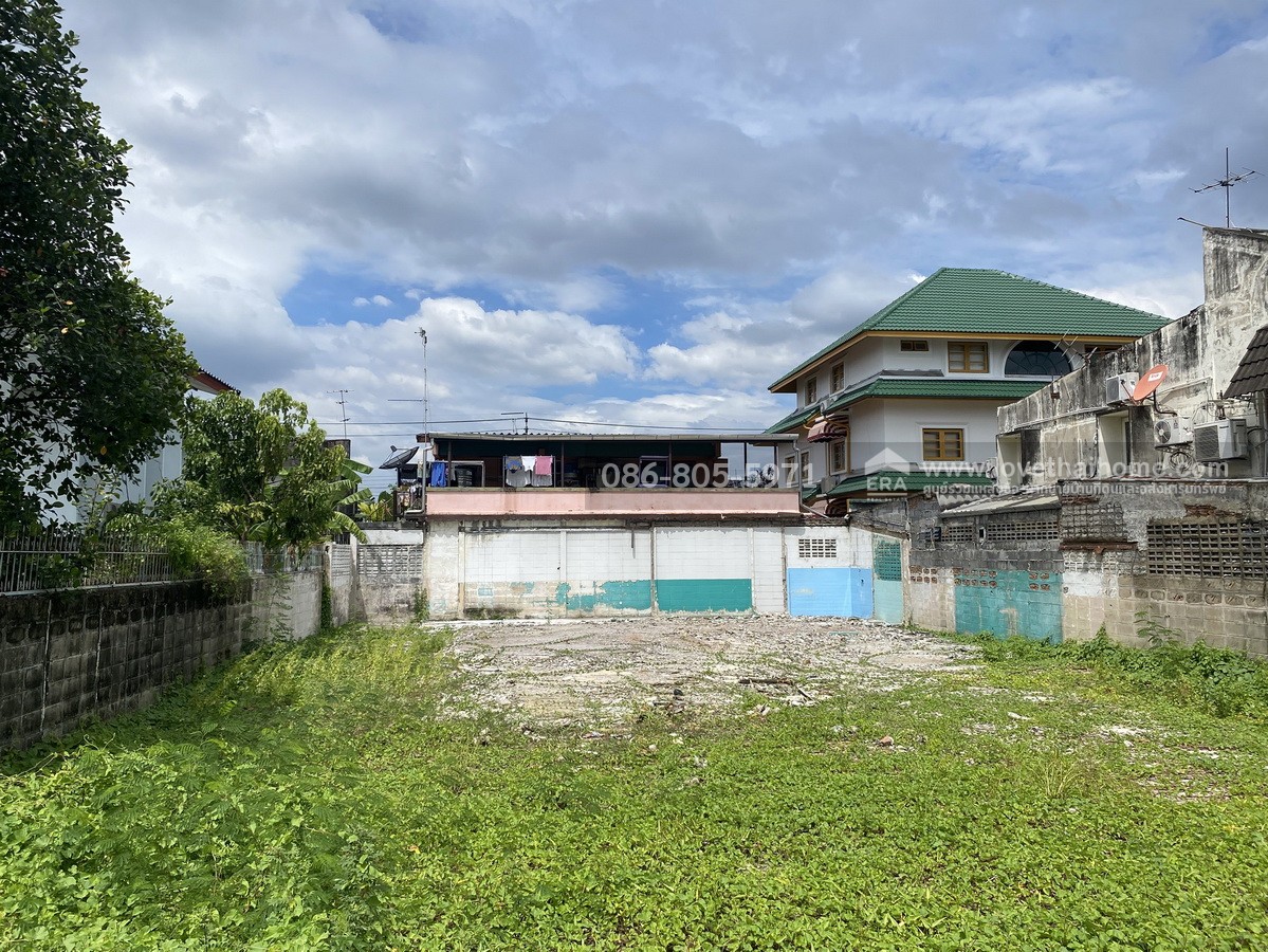 ขายที่ดิน นวมินทร์81 แยก1 (ม.โชคชัยคลองจั่น) บางกะปิ-คลองจั่น พื้นที่ 108 ตรว. เหมาะสร้างบ้านพักอาศัย ทำเลแบบนี้หายากแล้ว ราคาต่อได้ได้อีก