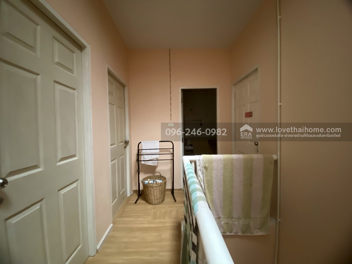 ขายทาวน์เฮ้าส์ ปากเกร็ด นนทบุรี หมู่บ้านเปี่ยมสุขติวานนท์ 2 สุขาประชาสรรค์ 3 พื้นที่ 20 ตรว. ขายถูกที่สุดในโครงการ ทำเลนี้หาราคาแบบนี้ยากแล้ว กว้าง 6x13.3 ม. หันหน้าทิศตะวันออก