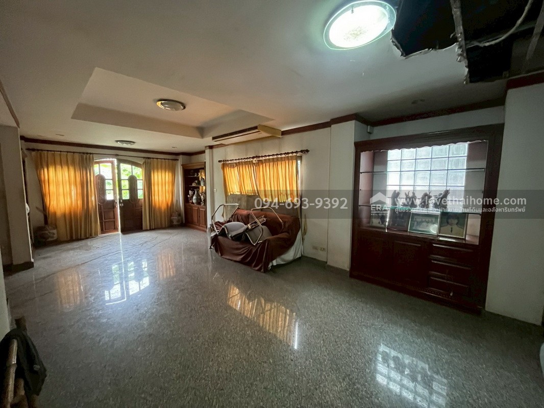 ขายบ้านเดี่ยว 2 หลังคู่ บ้านนันทวี-หนองจอก ซอยเชื่อมสัมพันธ์14 พื้นที่รวม 2 หลัง 138.9 ตรว. หาแบบนี้ไม่มีอีกแล้ว หลังใหญ่กว้าง ราคาถูก!!