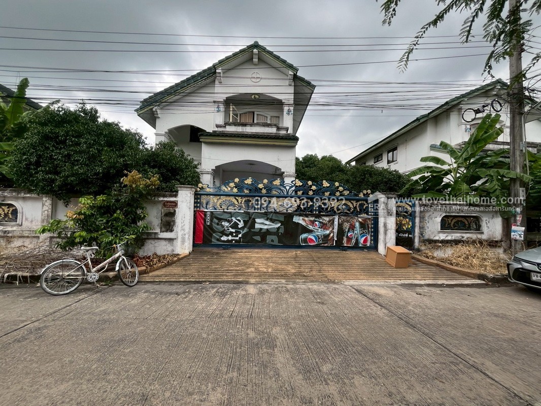 ขายบ้านเดี่ยว 2 หลังคู่ บ้านนันทวี-หนองจอก ซอยเชื่อมสัมพันธ์14 พื้นที่รวม 2 หลัง 138.9 ตรว. หาแบบนี้ไม่มีอีกแล้ว หลังใหญ่กว้าง ราคาถูก!!