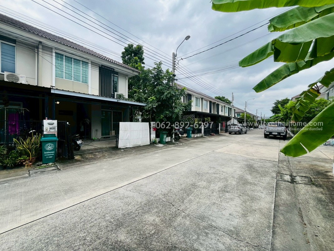 ขายทาวน์เฮ้าส์ 2 ชั้น หมู่บ้านพฤกษาวิลล์66/2 บางนา-หนามแดง ทำเลทอง ขนาด 25.2 ตารางวา โอกาสทอง ราคาถูก บ้านสวย ทำเลดี บรรยากาศดีเยี่ยมในราคาสุดคุ้ม