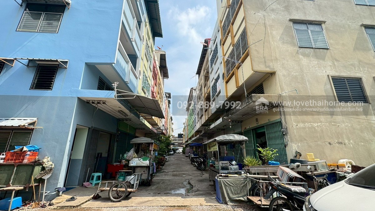 ขายตึกแถว 3.5 ชั้น ถนนนิคมรถไฟ อยู่ในตัวเมืองมหาชัย สมุทรสาคร พื้นที่ 15.4 ตรว. ใกล้แลนด์มาร์ค มหาชัย ราคาถูก ทำเลดี