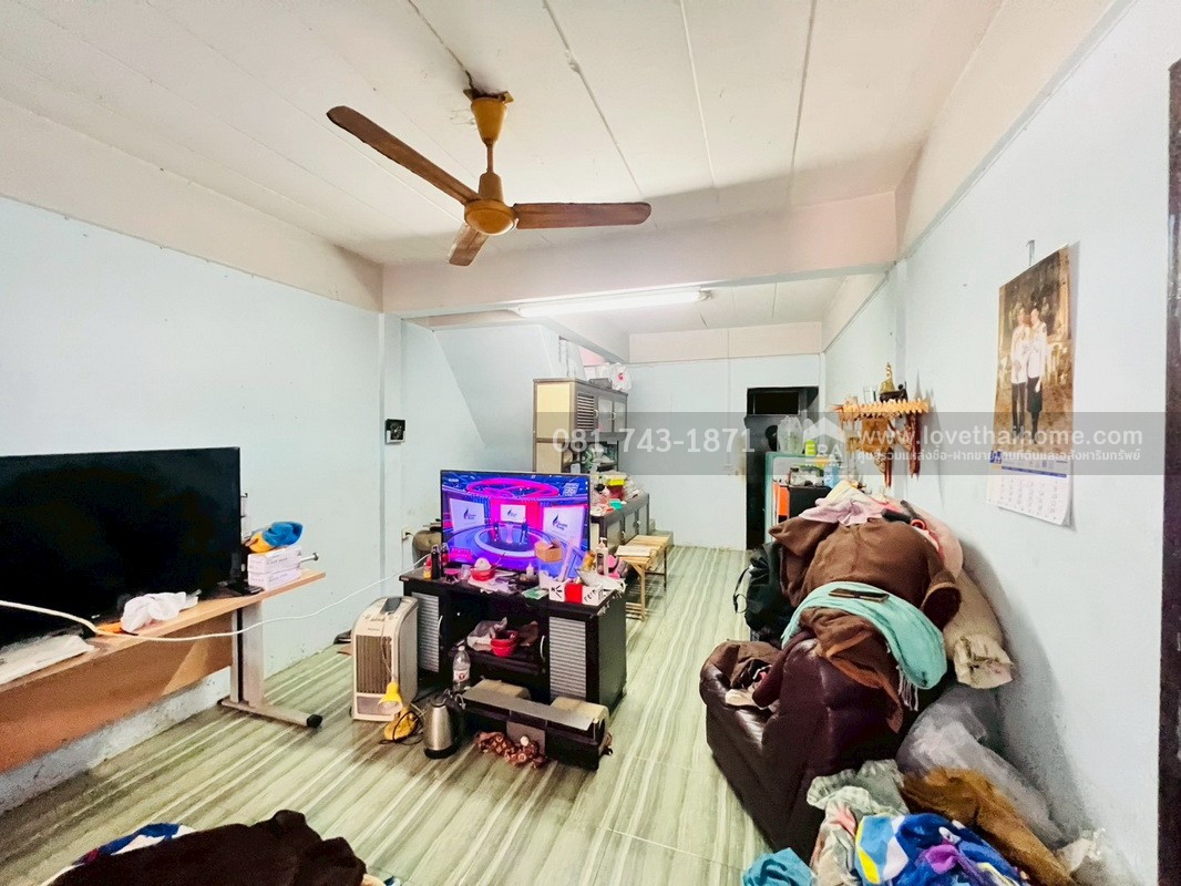 ขายทาวน์เฮ้าส์ 2 ชั้น พหลโยธิน58 แยก73 หมู่บ้านแอนเน็กซ์ สายไหม ราคาถูกที่สุด บ้านตามสภาพ ทำไม่เยอะ พื้นที่ 9.30 ตรว. ขายแค่ 8.3 แสนบาทเท่านั้น