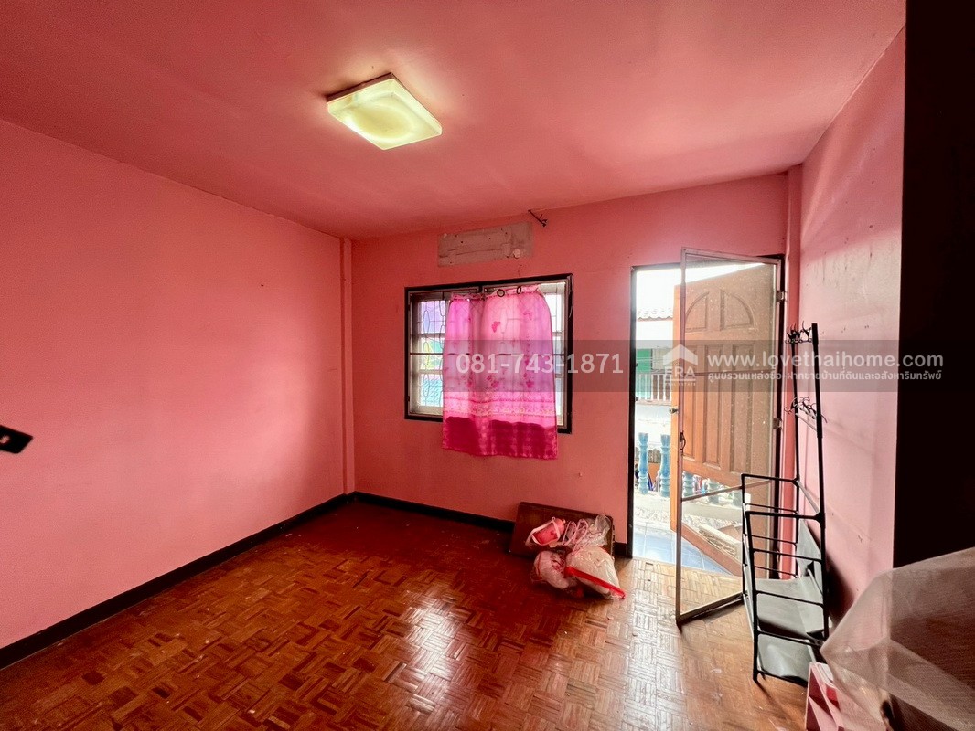 ขายทาวน์เฮ้าส์ 2 ชั้น พหลโยธิน58 แยก73 หมู่บ้านแอนเน็กซ์ สายไหม ราคาถูกที่สุด บ้านตามสภาพ ทำไม่เยอะ พื้นที่ 9.30 ตรว. ขายแค่ 8.3 แสนบาทเท่านั้น