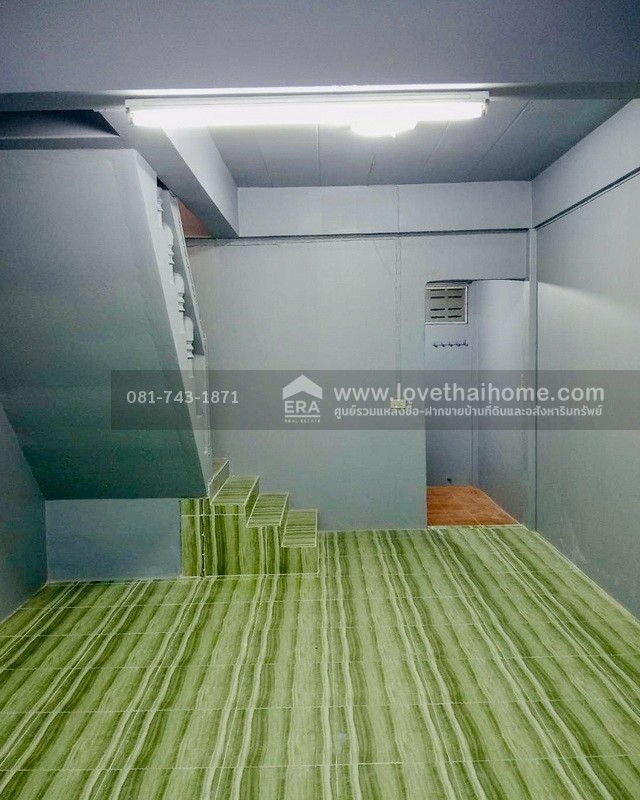 ขายทาวน์เฮ้าส์ 2 ชั้น พหลโยธิน58 แยก73 หมู่บ้านแอนเน็กซ์ สายไหม ราคาถูกที่สุด ขายพร้อมผู้เช่า บ้านตามสภาพ ทำไม่เยอะ พื้นที่ 9.30 ตรว. ขายแค่ 8.5 แสนบาทเท่านั้น