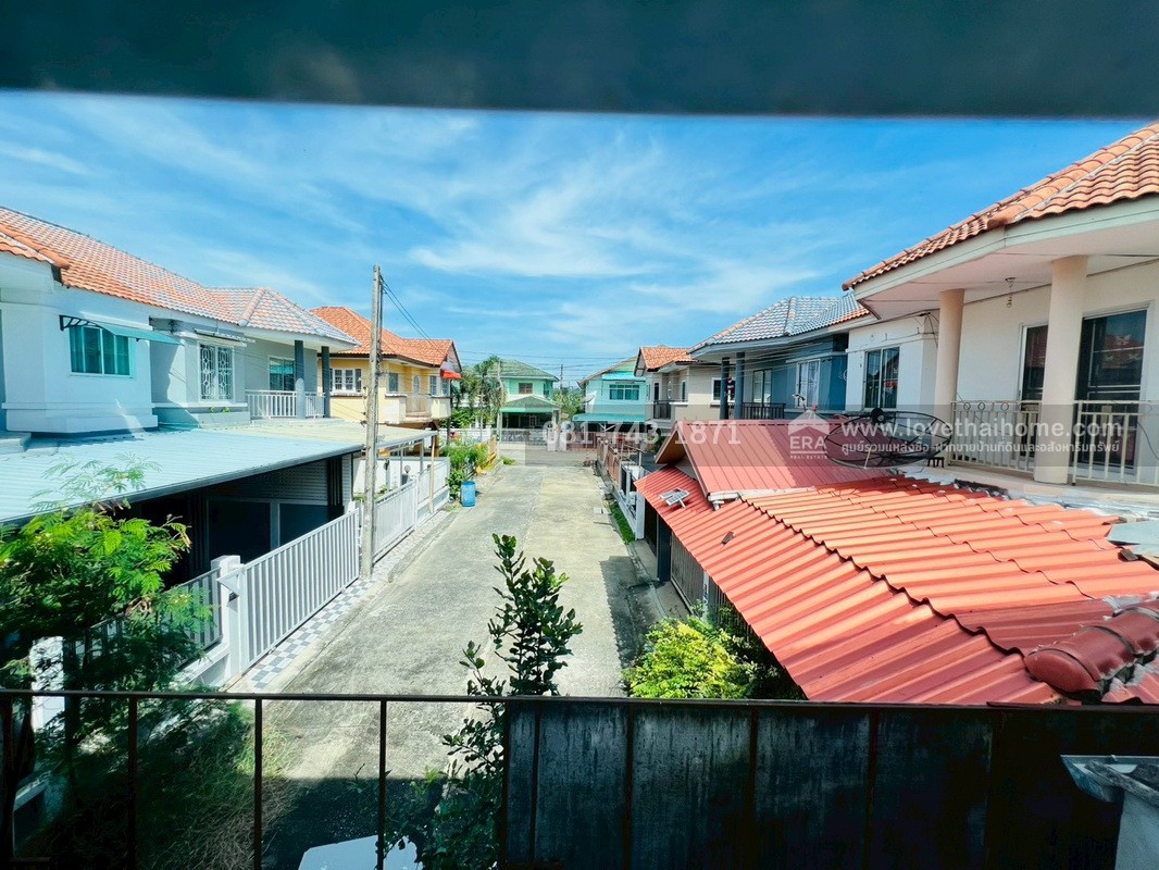 ขายทาวน์เฮ้าส์ ลำลูกกา ซอยเปียร์นนท์ หมู่บ้านอู่ทองเพลส โครงการ2 บ้านสภาพดี พร้อมเข้าอยู่ ต้นโครงการ 300 เมตรจากหน้าหมู่บ้าน ถนนเมน ใกล้รพ.สินแพทย์ ลำลูกกา พื้นที่ 16 ตรว. ขายถูกมากมาก