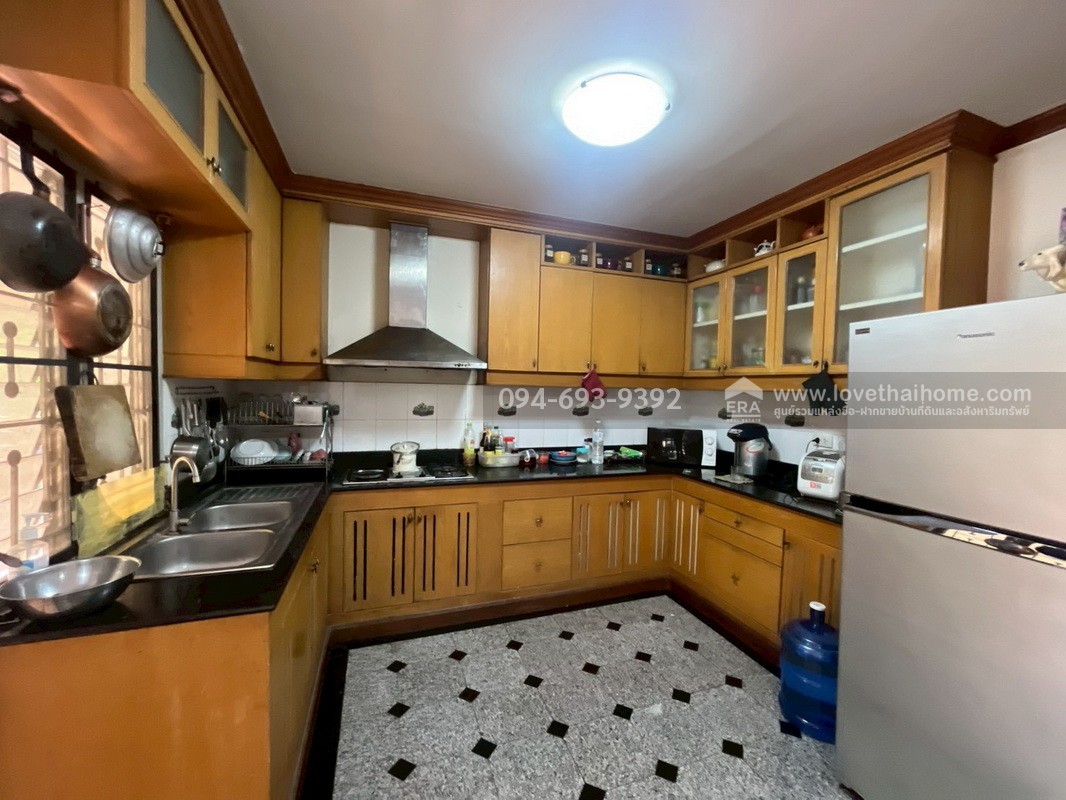 ขายบ้านเดี่ยว 2 ชั้น หมู่บ้านฟลอร่าวิลล์ ซอยสุวินทวงศ์38 พื้นที่ 132.8 ตารางวา พิเศษสุดๆ บ้านหลังใหญ่ กว้างมาก ติดถนนเมน สวย ถูกที่สุด ด่วนๆค่ะ "สภาพดีมาก"