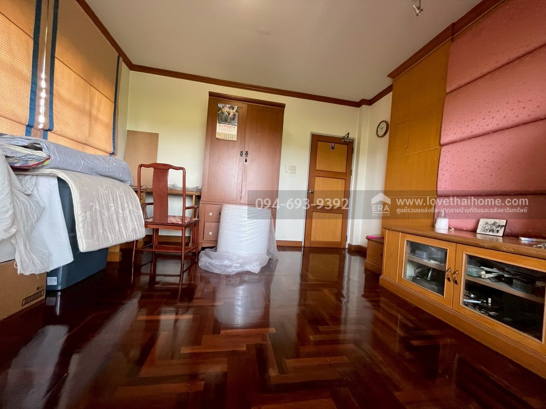 ขายบ้านเดี่ยว 2 ชั้น หมู่บ้านฟลอร่าวิลล์ ซอยสุวินทวงศ์38 พื้นที่ 132.8 ตารางวา พิเศษสุดๆ บ้านหลังใหญ่ กว้างมาก ติดถนนเมน สวย ถูกที่สุด ด่วนๆค่ะ "สภาพดีมาก"