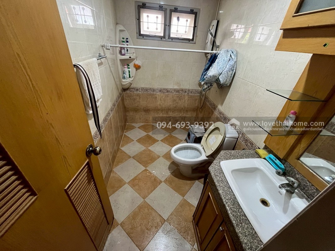 ขายบ้านเดี่ยว 2 ชั้น หมู่บ้านฟลอร่าวิลล์ ซอยสุวินทวงศ์38 พื้นที่ 132.8 ตารางวา พิเศษสุดๆ บ้านหลังใหญ่ กว้างมาก ติดถนนเมน สวย ถูกที่สุด ด่วนๆค่ะ "สภาพดีมาก"