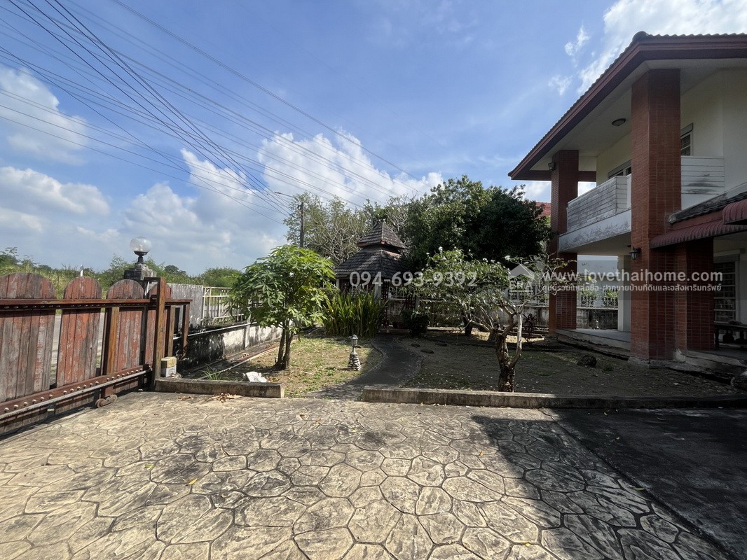 ขายบ้านเดี่ยว 2 ชั้น หมู่บ้านฟลอร่าวิลล์ ซอยสุวินทวงศ์38 พื้นที่ 132.8 ตารางวา พิเศษสุดๆ บ้านหลังใหญ่ กว้างมาก ติดถนนเมน สวย ถูกที่สุด ด่วนๆค่ะ "สภาพดีมาก"