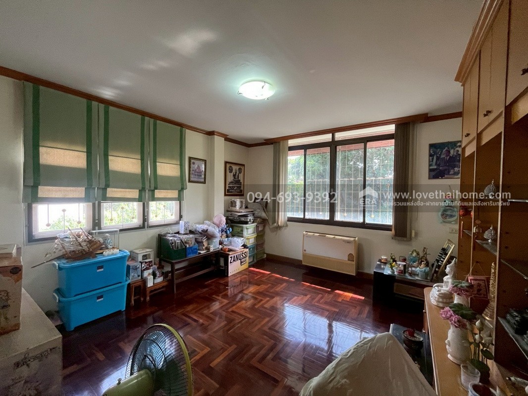 ขายบ้านเดี่ยว 2 ชั้น หมู่บ้านฟลอร่าวิลล์ ซอยสุวินทวงศ์38 พื้นที่ 132.8 ตารางวา พิเศษสุดๆ บ้านหลังใหญ่ กว้างมาก ติดถนนเมน สวย ถูกที่สุด ด่วนๆค่ะ "สภาพดีมาก"