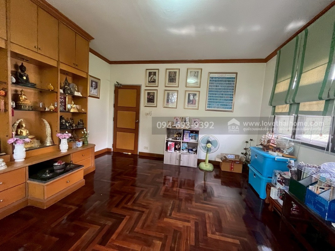 ขายบ้านเดี่ยว 2 ชั้น หมู่บ้านฟลอร่าวิลล์ ซอยสุวินทวงศ์38 พื้นที่ 132.8 ตารางวา พิเศษสุดๆ บ้านหลังใหญ่ กว้างมาก ติดถนนเมน สวย ถูกที่สุด ด่วนๆค่ะ "สภาพดีมาก"