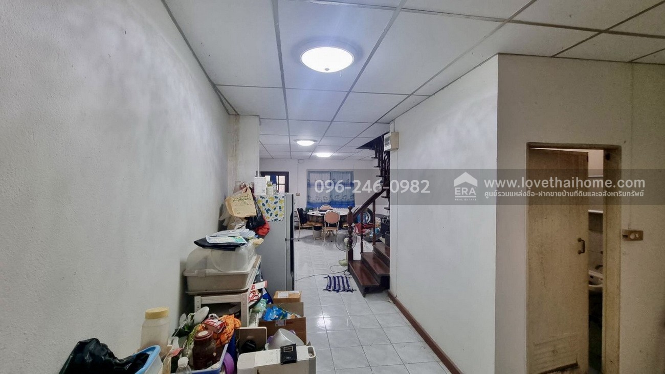 ขายทาวน์เฮ้าส์ ประชาชื่น-นนทบุรี 8 แยก 9 ตรงข้าม ม.ธุรกิจบัณฑิตย์ พื้นที่ 21.8 ตรว. ขายเพียง 2.7 ล้านบาท ราคานี้ถือว่าคุ้มมากกับทำเลและการเดินทางได้หลากหลายเส้นทาง