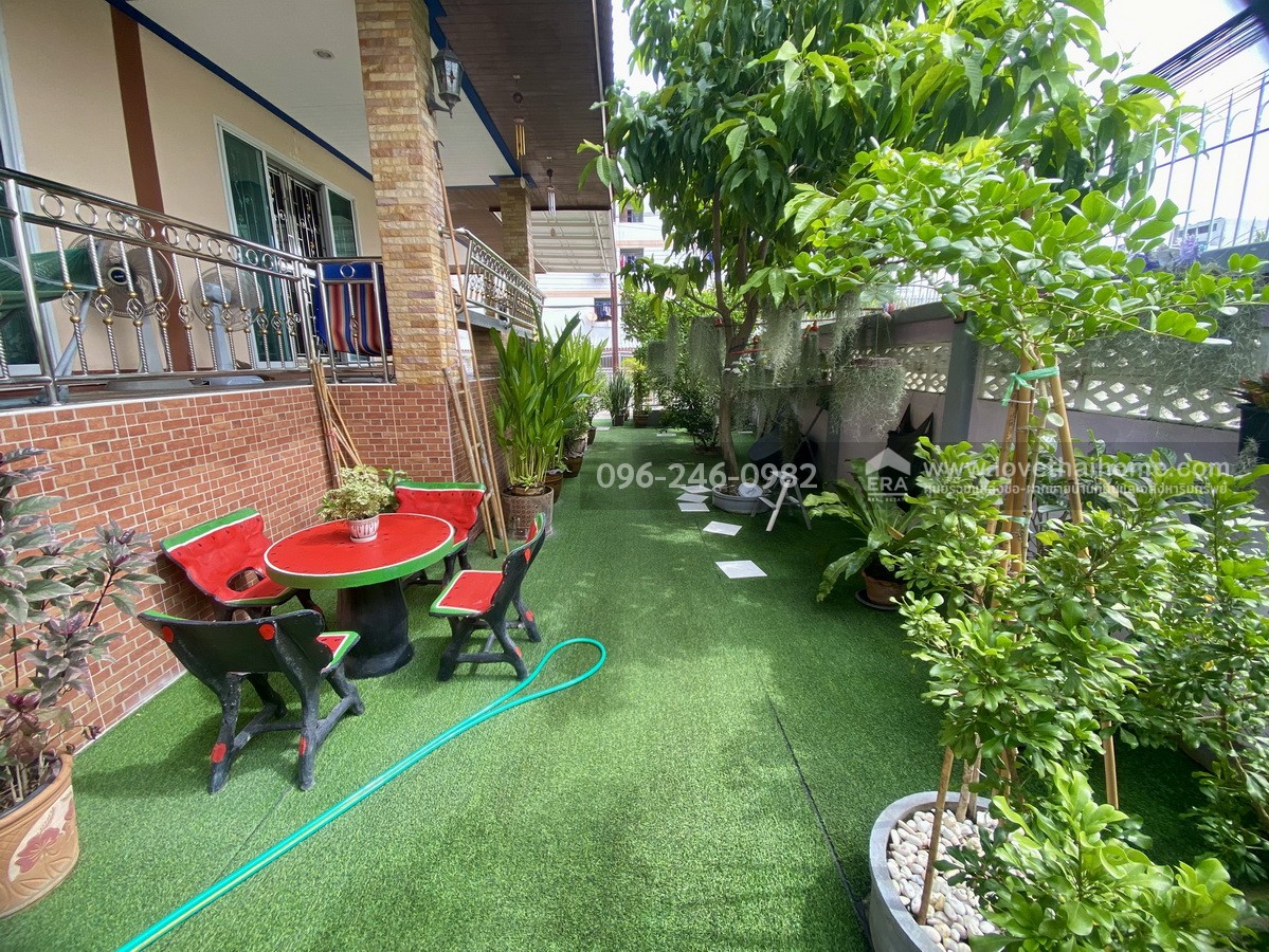 ขายบ้านเดี่ยว เพชรเกษม48 แยก4-7 ภาษีเจริญ หลังมุม 116 ตรว. สร้างอย่างพิถีพิถัน ลงเสาเข็มแข็งแรงมาก จัดสัดส่วนได้อย่างลงตัว พร้อมเข้าอยู่ ราคานี้หาไม่ได้อีกแล้ว ทำเลในเมือง มีรถไฟฟ้า