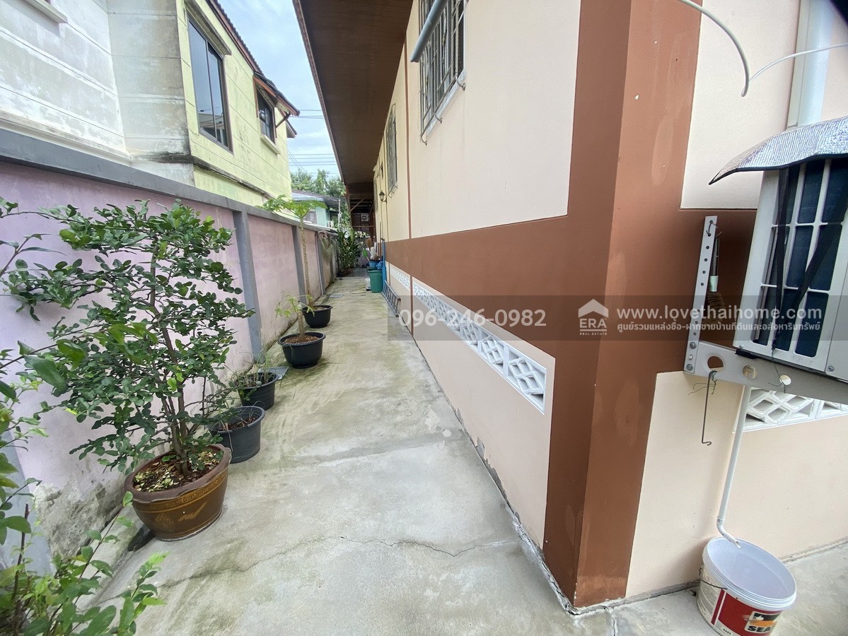 ขายบ้านเดี่ยว เพชรเกษม48 แยก4-7 ภาษีเจริญ หลังมุม 116 ตรว. สร้างอย่างพิถีพิถัน ลงเสาเข็มแข็งแรงมาก จัดสัดส่วนได้อย่างลงตัว พร้อมเข้าอยู่ ราคานี้หาไม่ได้อีกแล้ว ทำเลในเมือง มีรถไฟฟ้า