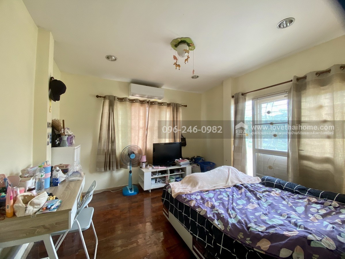 ขายบ้านเดี่ยวไพรเวท รามอินทรา ถ.ปัญญาอินทรา พื้นที่ 74 ตรว. ราคาเพียง 5.9 ล้านบาท ต่อเติมบ้านไปอีกกว่า 5 ล้านบาท บ้านสวยหิ้วกระเป๋าเข้าอยู่ได้เลย หมู่บ้านสงบ ร่มรื่น เหมาะมากสำหรับผู้ที่ชื่นชอบความเป็นส่วนตัว