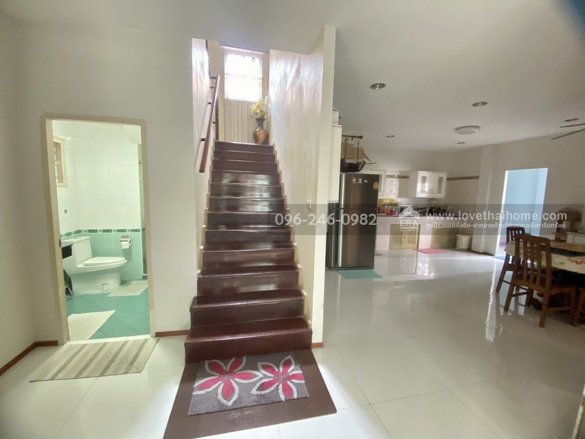 ขายบ้านเดี่ยวไพรเวท รามอินทรา ถ.ปัญญาอินทรา พื้นที่ 74 ตรว. ราคาเพียง 5.9 ล้านบาท ต่อเติมบ้านไปอีกกว่า 5 ล้านบาท บ้านสวยหิ้วกระเป๋าเข้าอยู่ได้เลย หมู่บ้านสงบ ร่มรื่น เหมาะมากสำหรับผู้ที่ชื่นชอบความเป็นส่วนตัว