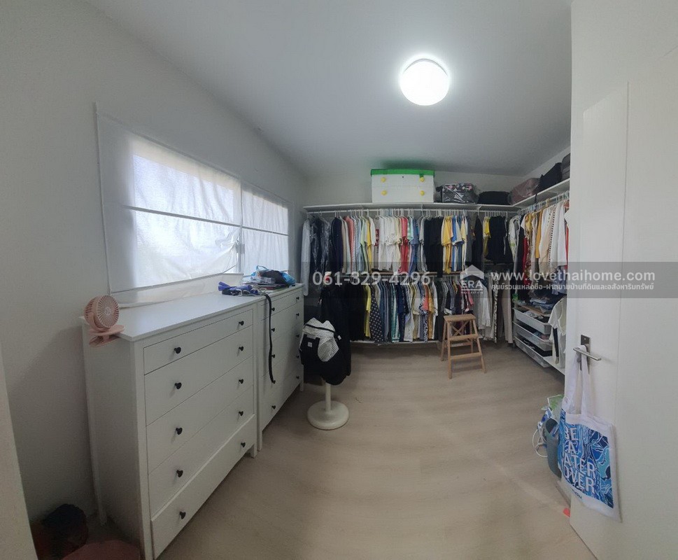 ขายทาวน์โฮม อินดี้ บางใหญ่ 2 นนทบุรี หลังมุม 19.5 ตรว. ใกล้รถไฟฟ้าสายสีม่วง-สถานีคลองบางไผ่ ขายเพียง 2.79 ล้านบาทเท่านั้น มีพื้นด้านข้างให้แต่งสวน บ้านสวยพร้อมอยู่