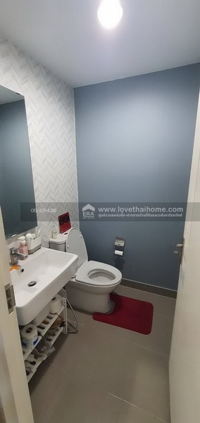 ขายทาวน์โฮม อินดี้ บางใหญ่ 2 นนทบุรี หลังมุม 19.5 ตรว. ใกล้รถไฟฟ้าสายสีม่วง-สถานีคลองบางไผ่ ขายเพียง 2.79 ล้านบาทเท่านั้น มีพื้นด้านข้างให้แต่งสวน บ้านสวยพร้อมอยู่