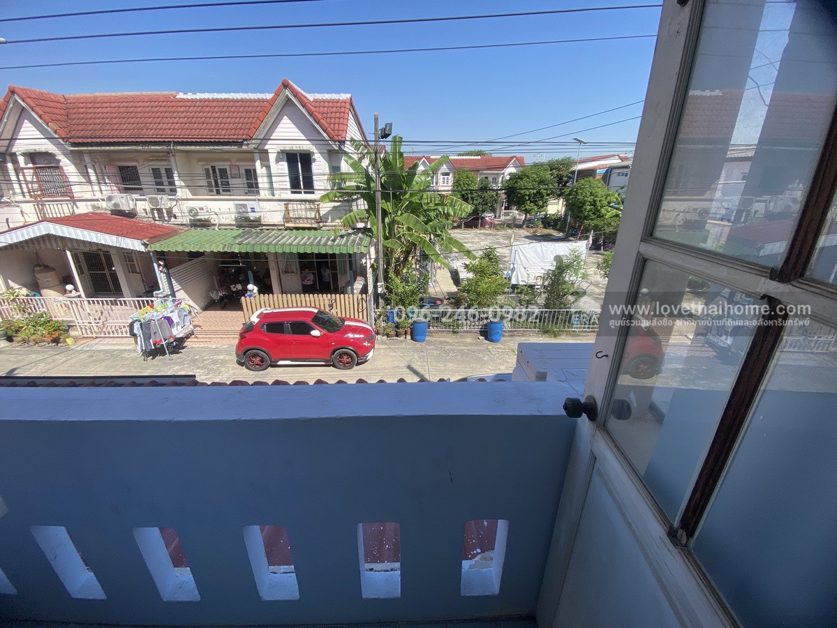 ขายทาวน์เฮ้าส์ ลำลูกกา49-คลอง4 เพ็ญพิชา ซ.4 หมู่บ้านคัทลียาวิลล์ ปทมุธานี พื้นที่ 21 ตรว. ขายเพียง 1.89 ล้านบาท ราคาดีพร้อมอยู่ ตรงข้ามสวนสนุกหมู่บ้าน