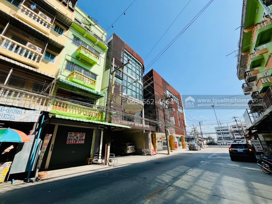 ขายตึกแถว 4 ชั้น คลองหลวง17 ม.ไวท์เฮ้าส์ คลองหลวง ปทุมธานี พื้นที่ 14 ตรว. เพียง 60 เมตร จากถนนใหญ่ ใกล้ตลาดสี่มุมเมือง