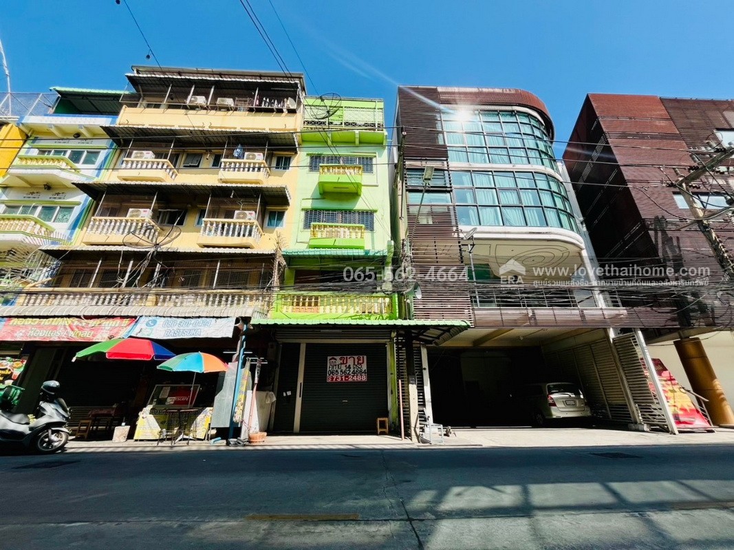 ขายตึกแถว 4 ชั้น คลองหลวง17 ม.ไวท์เฮ้าส์ คลองหลวง ปทุมธานี พื้นที่ 14 ตรว. เพียง 60 เมตร จากถนนใหญ่ ใกล้ตลาดสี่มุมเมือง