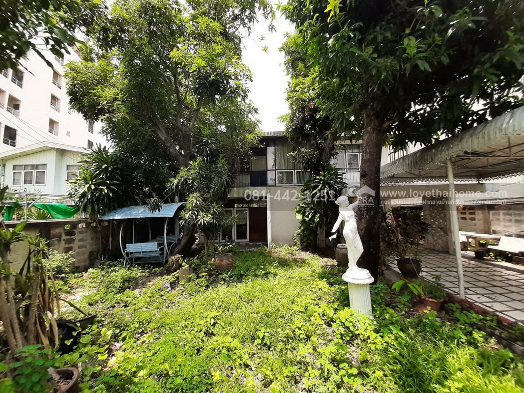 ขายที่ดินแถมบ้าน ซอยอุดมสุข30 แยก2 ถนนสุขุมวิท103 พื้นที่ 98 ตรว. ขาย 11.9 ล้านบาท ทำเลดี เข้าซอยเพียง 300 เมตร ใกล้ BTS อุดมสุข